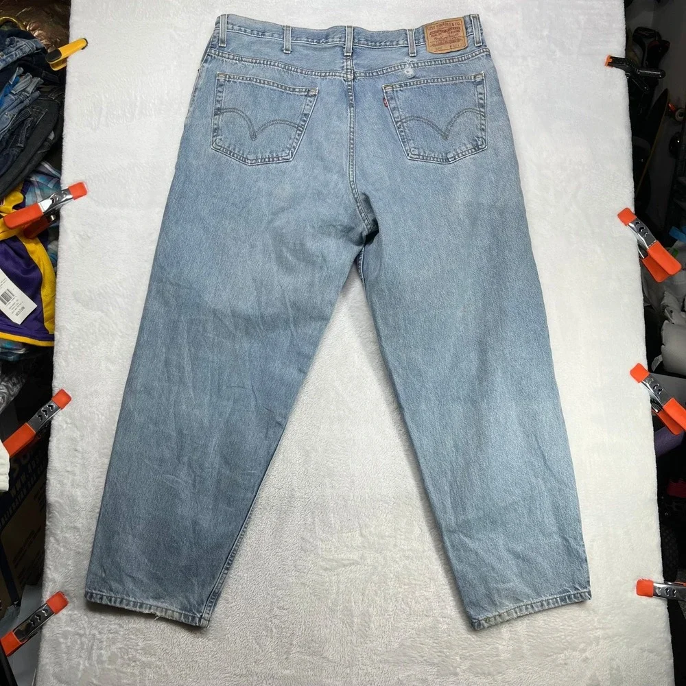 Levis levi 560
